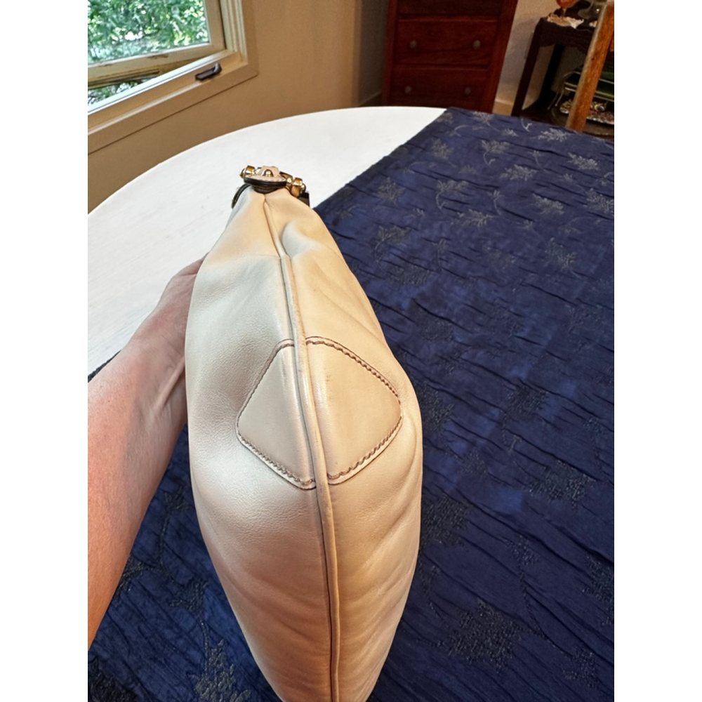 Gucci Cream Leather Hobo Bag - Picture 11 of 16